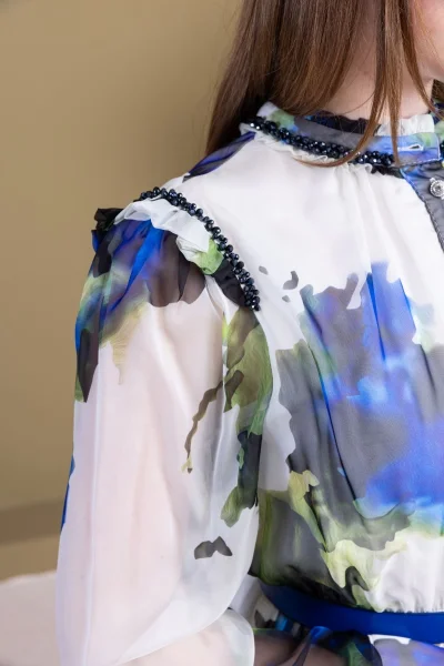 Yaka ve Omuz Boncuk İşlemeli Şifon Abiye 2704-Saks