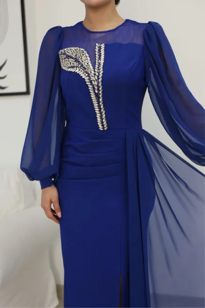 Yakası Tül Bel Detaylı Pile ve Yırtmaçlı Abiye Elbise 2313-Saks