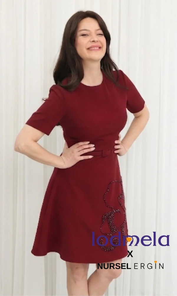 Nursel Ergin İşleme Detaylı Kemerli Elbise 6082-Bordo