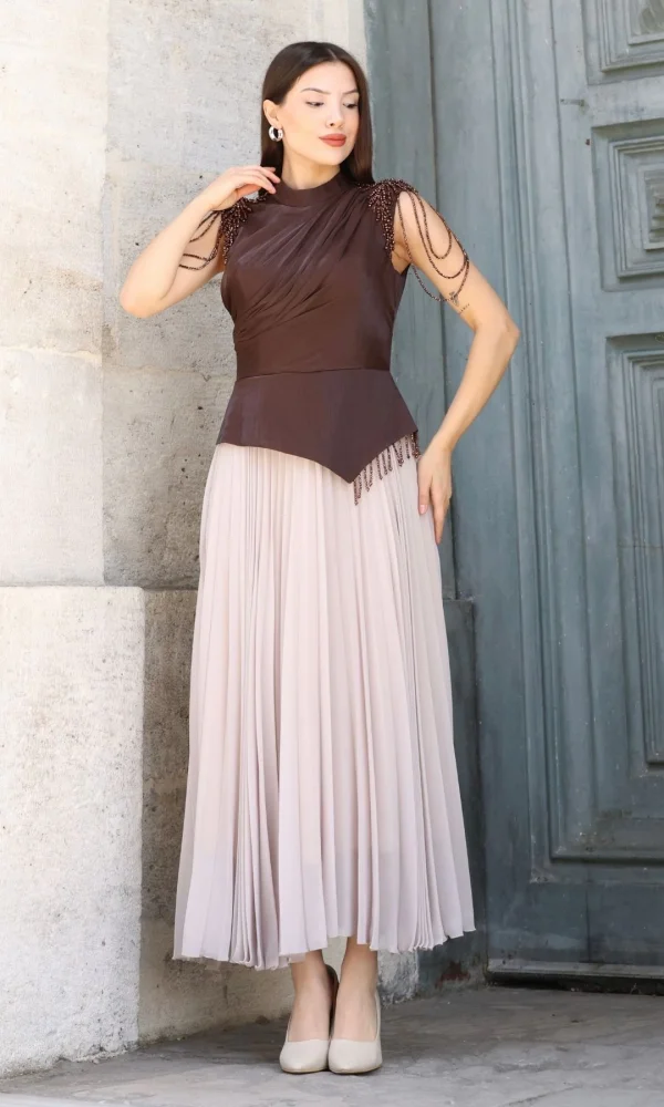 Omuz İşlemeli Pliseli Abiye Elbise 2385-Kahverengi/Bej