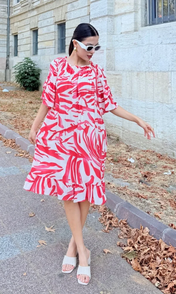 Yaka Lastikli Fırfır Detaylı Rahat Form Viskon Elbise 6024-Fuşya