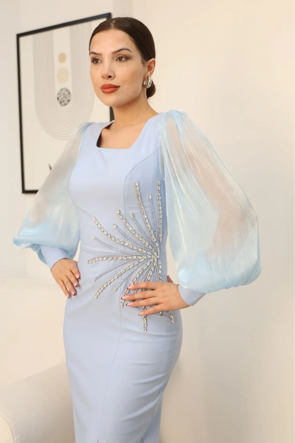 Taş Süslemeli Kare Yaka Balon Kol Yırtmaçlı Abiye Elbise 2345-Bebe Mavisi