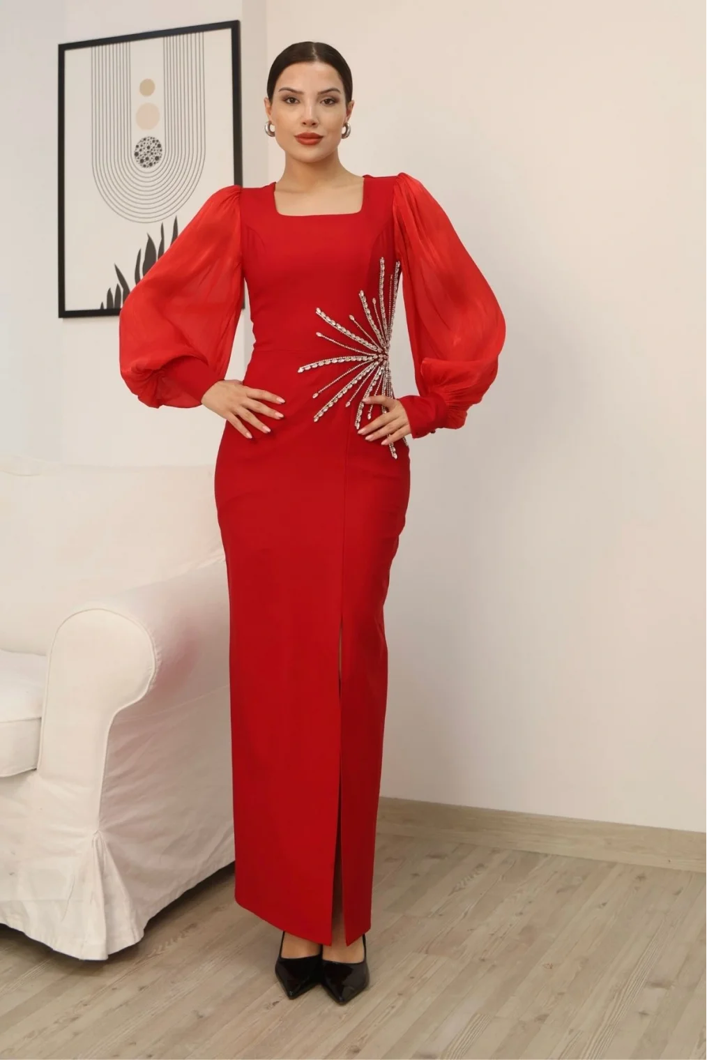 Taş Süslemeli Kare Yaka Balon Kol Yırtmaçlı Abiye Elbise 2345-Kırmızı