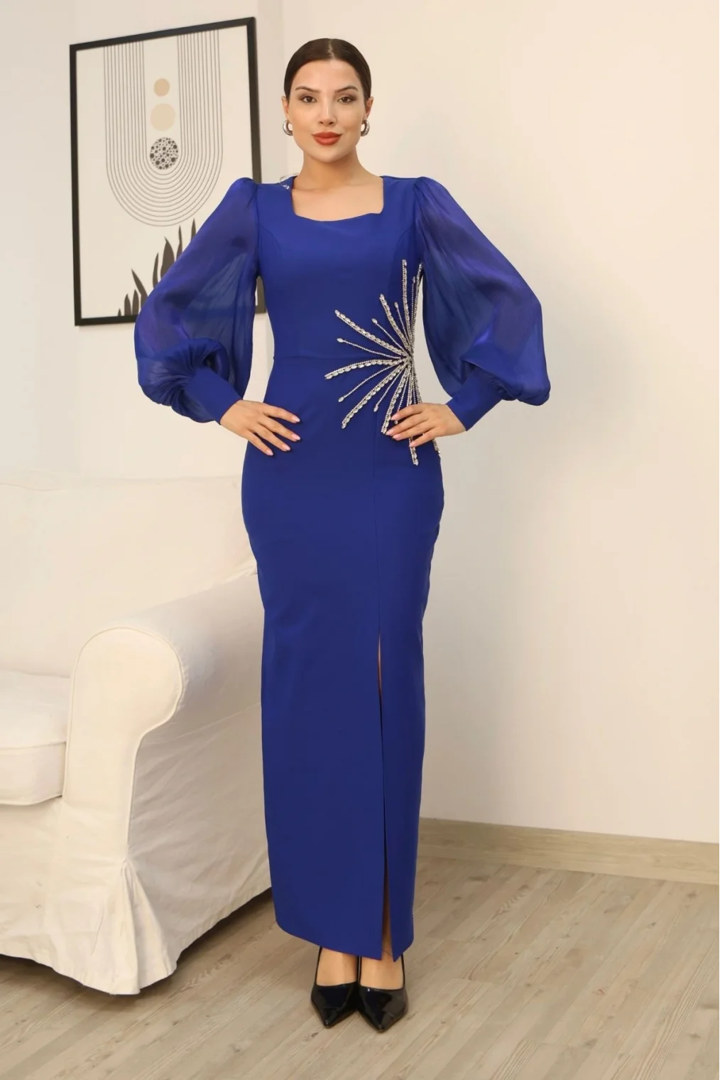 Taş Süslemeli Kare Yaka Balon Kol Yırtmaçlı Abiye Elbise 2345-Saks