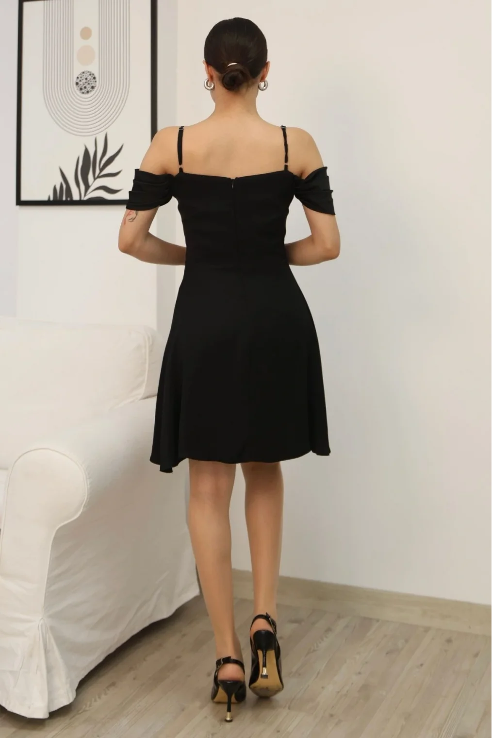 Drape Detaylı Askılı Midi Elbise 2380-Siyah