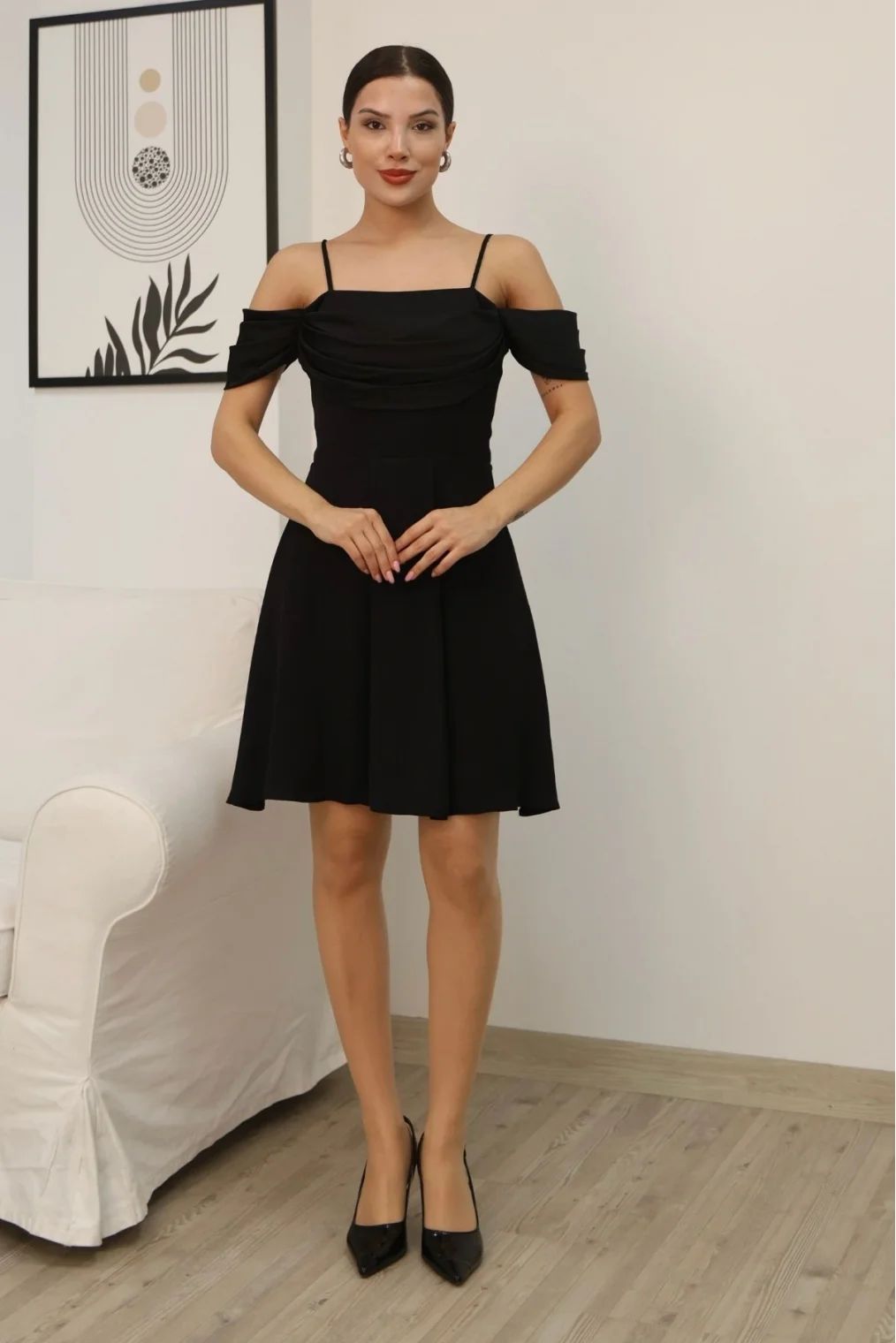 Drape Detaylı Askılı Midi Elbise 2380-Siyah