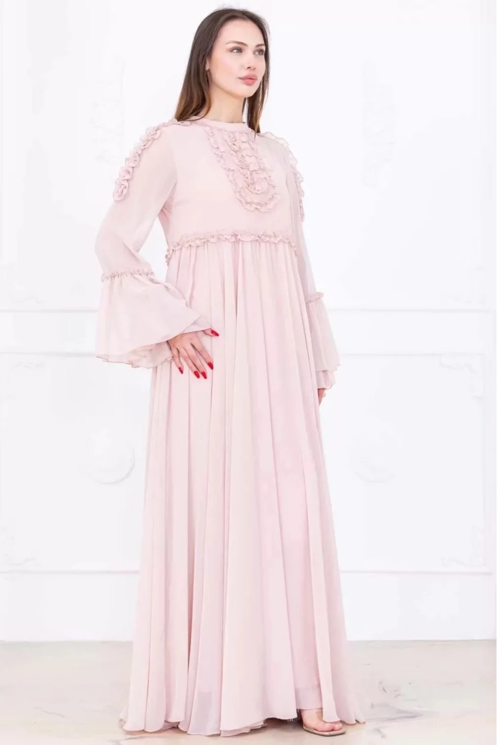 Fırfır Detaylı Boncuk İşlemeli Şifon Abiye 2730-Pudra