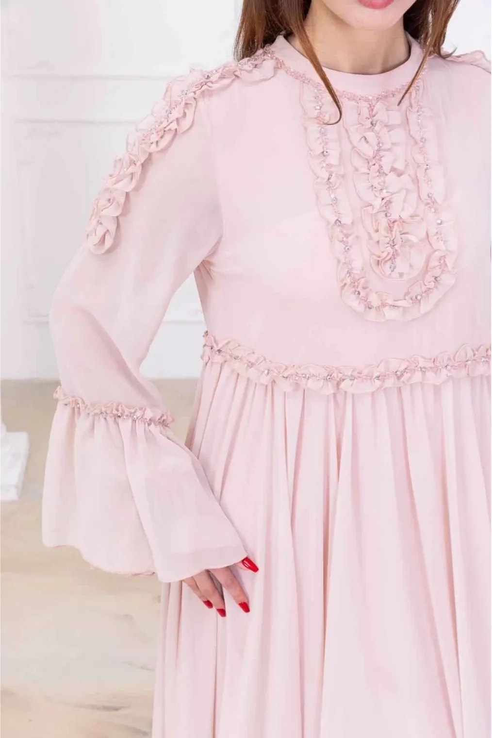 Fırfır Detaylı Boncuk İşlemeli Şifon Abiye 2730-Pudra