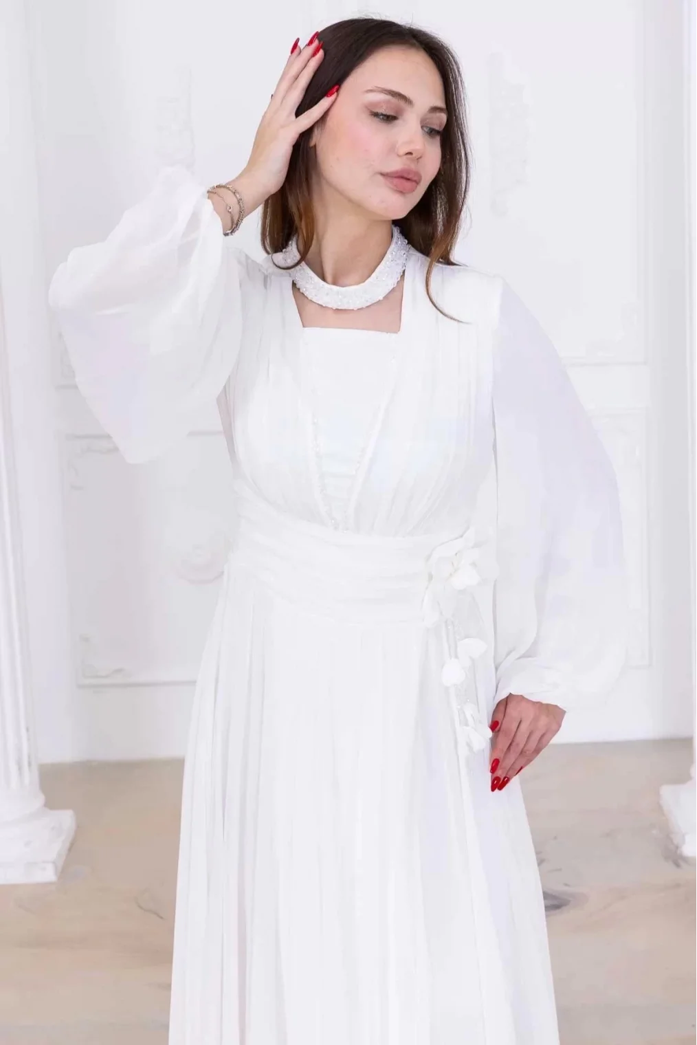 Yaka ve Çiçek Detaylı Abiye Elbise 2740-Beyaz