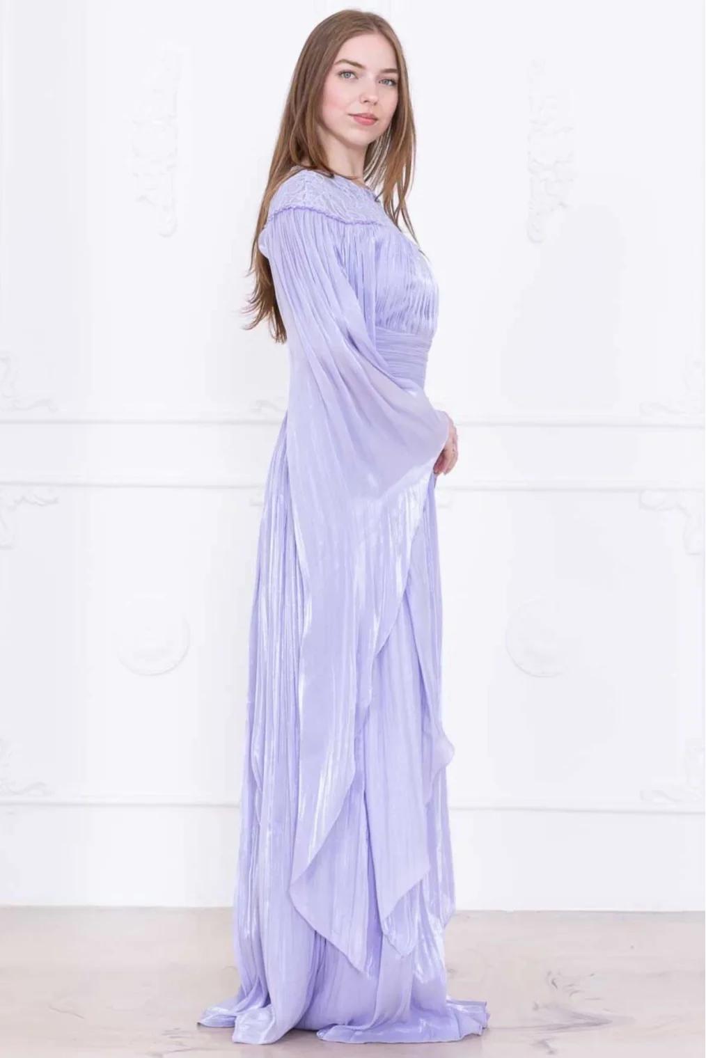 Dantel ve Pelerin Detaylı İşlemeli Abiye Elbise 2762-Lila