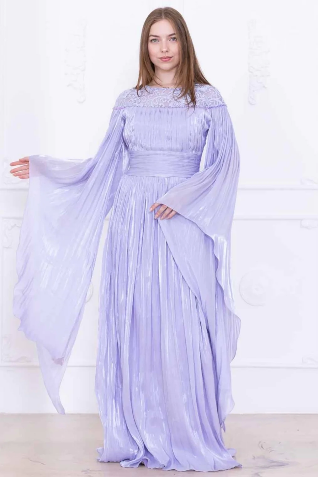 Dantel ve Pelerin Detaylı İşlemeli Abiye Elbise 2762-Lila