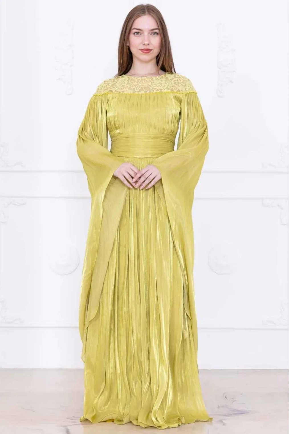 Dantel ve Pelerin Detaylı İşlemeli Abiye Elbise 2762-Olive