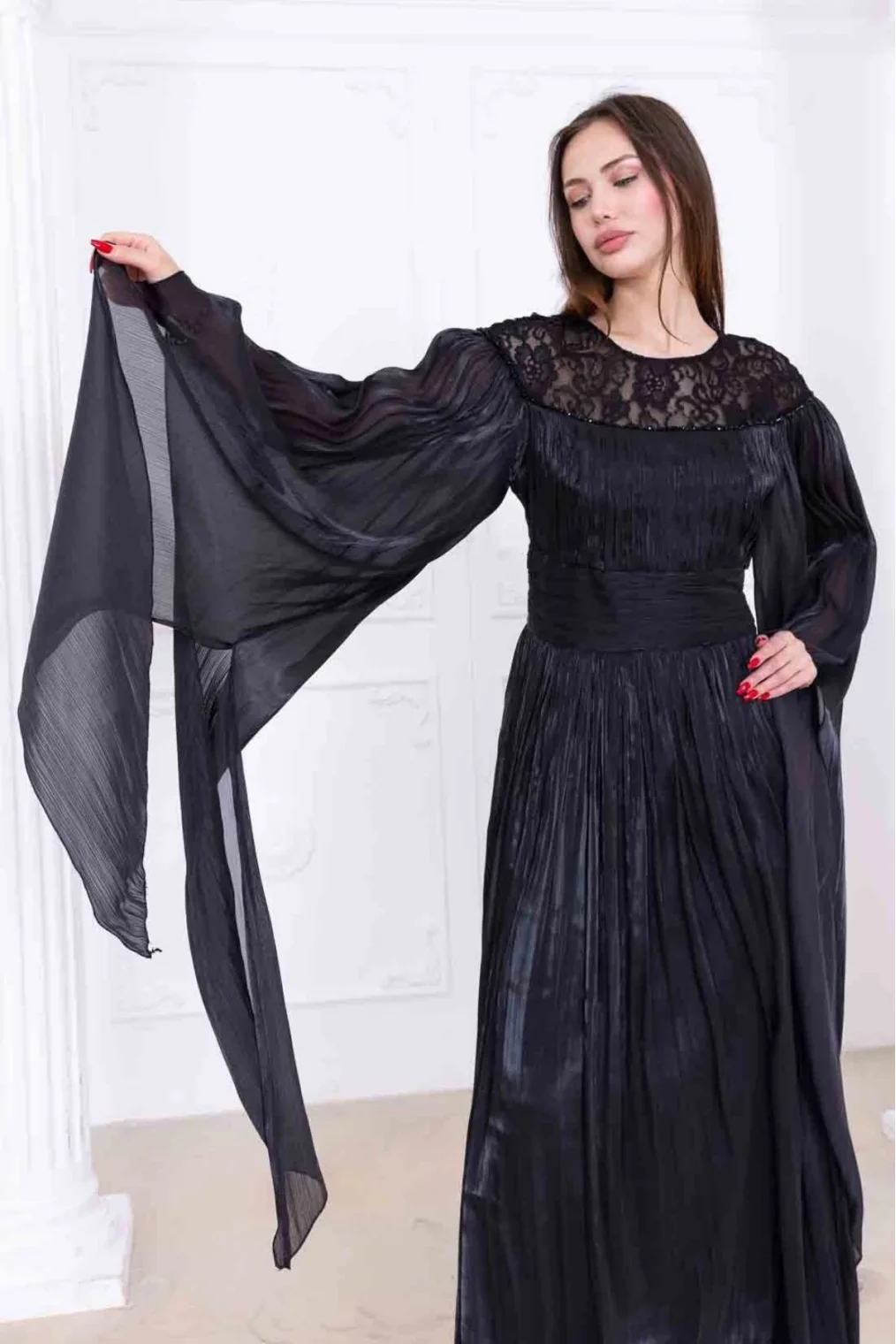 Dantel ve Pelerin Detaylı İşlemeli Abiye Elbise 2762-Siyah