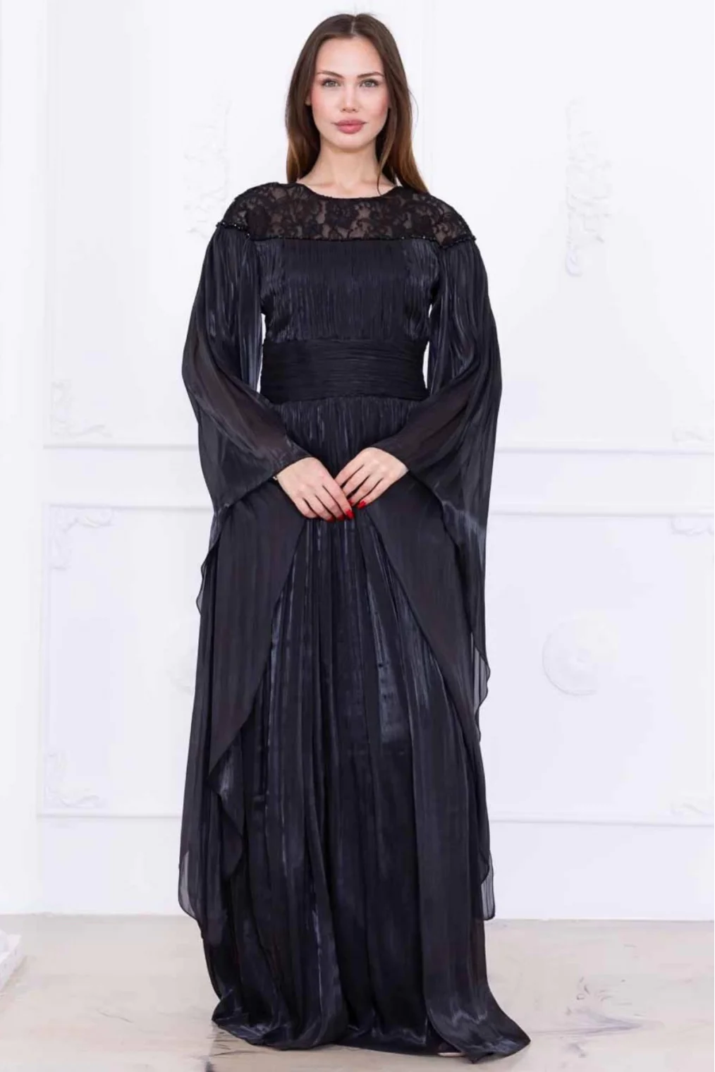 Dantel ve Pelerin Detaylı İşlemeli Abiye Elbise 2762-Siyah