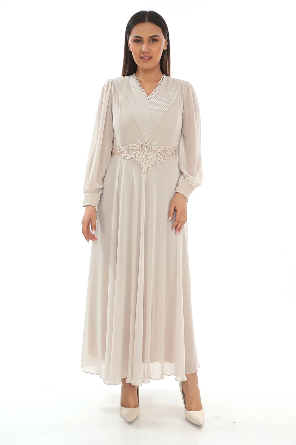 Plise Ve Boncuk Detaylı Büyük Beden Elbise 2213- Bej