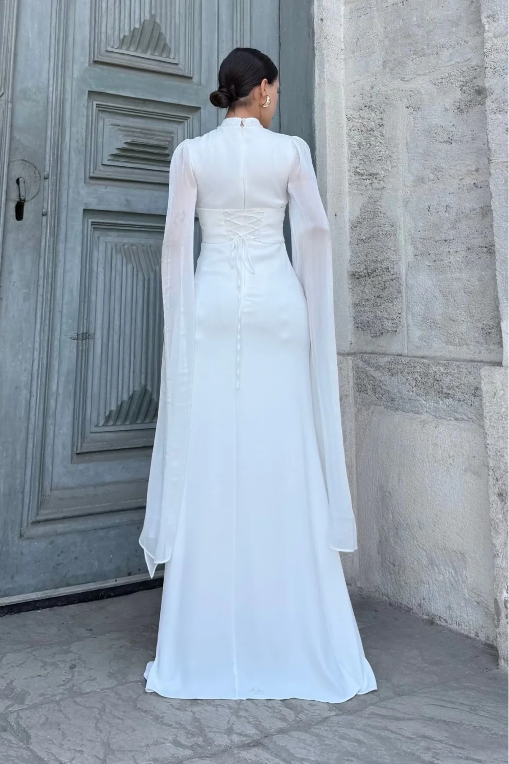 Göğüs Büzgü Detaylı Arkadan Bağlamalı Abiye Elbise 2287-Beyaz