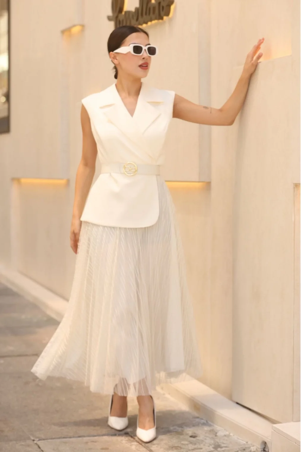 Eteği Piliseli Kemerli Abiye Elbise 2390-Beyaz