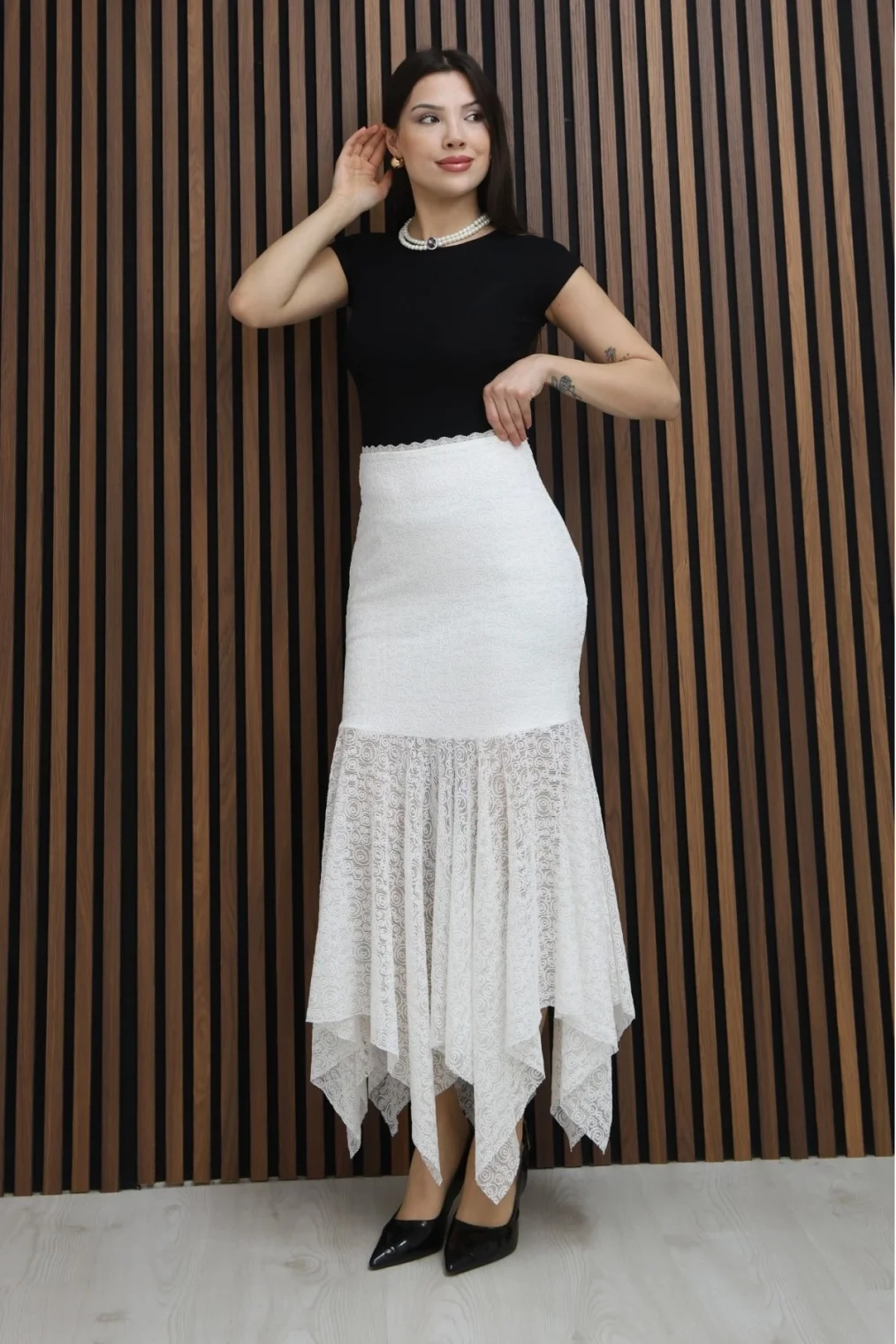 Asimetrik Kesim Dantel Etek 6077-Beyaz