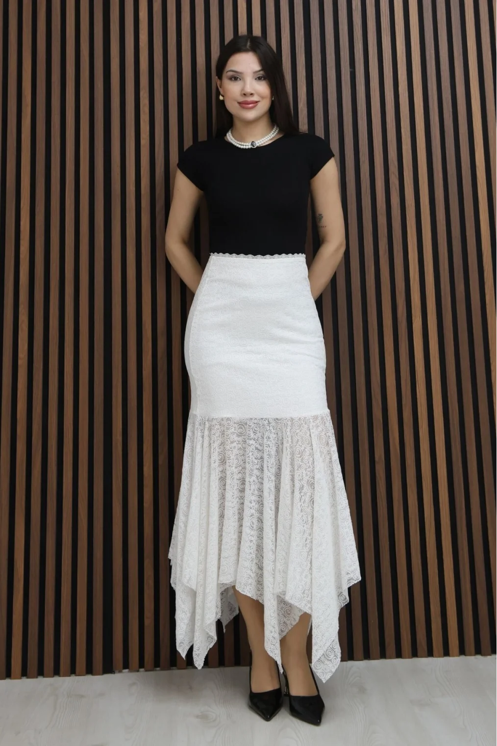 Asimetrik Kesim Dantel Etek 6077-Beyaz