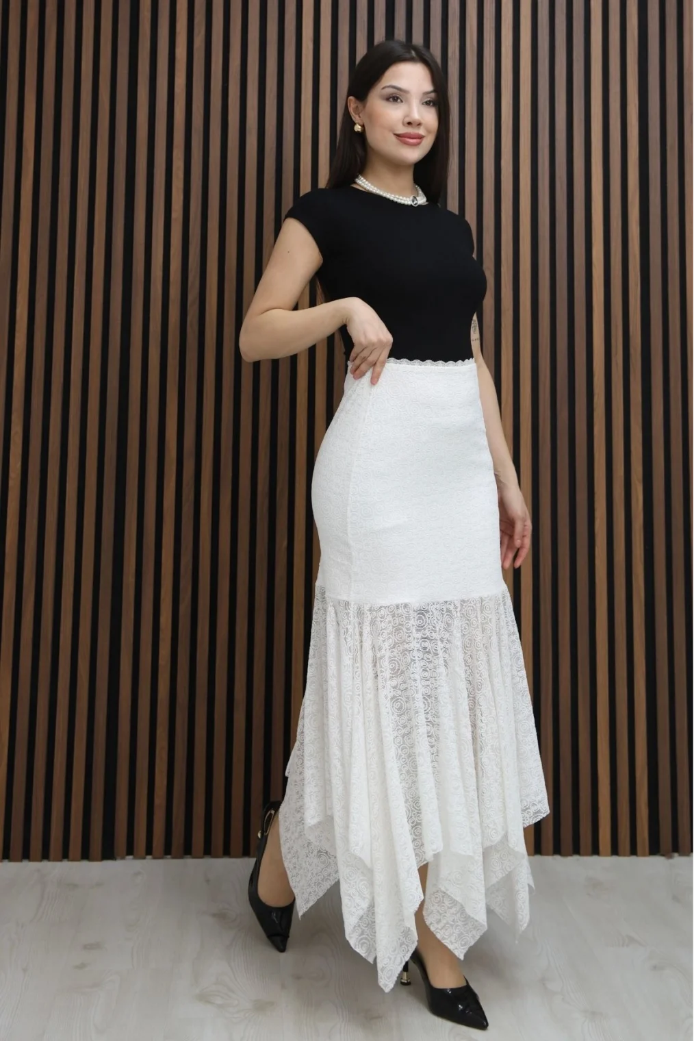 Asimetrik Kesim Dantel Etek 6077-Beyaz