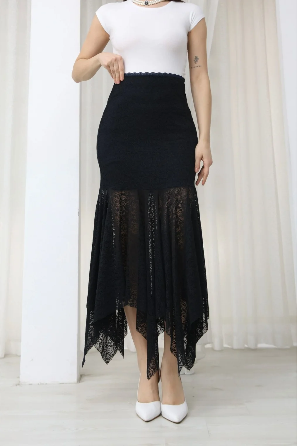 Asimetrik Kesim Dantel Etek 6077-Lacivert