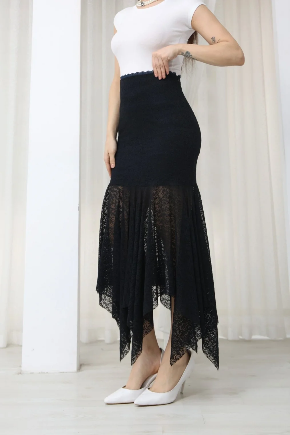 Asimetrik Kesim Dantel Etek 6077-Lacivert