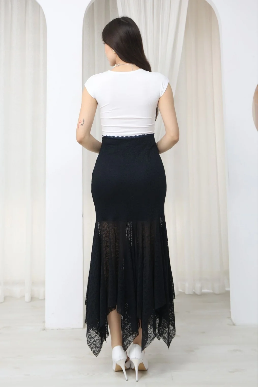 Asimetrik Kesim Dantel Etek 6077-Lacivert