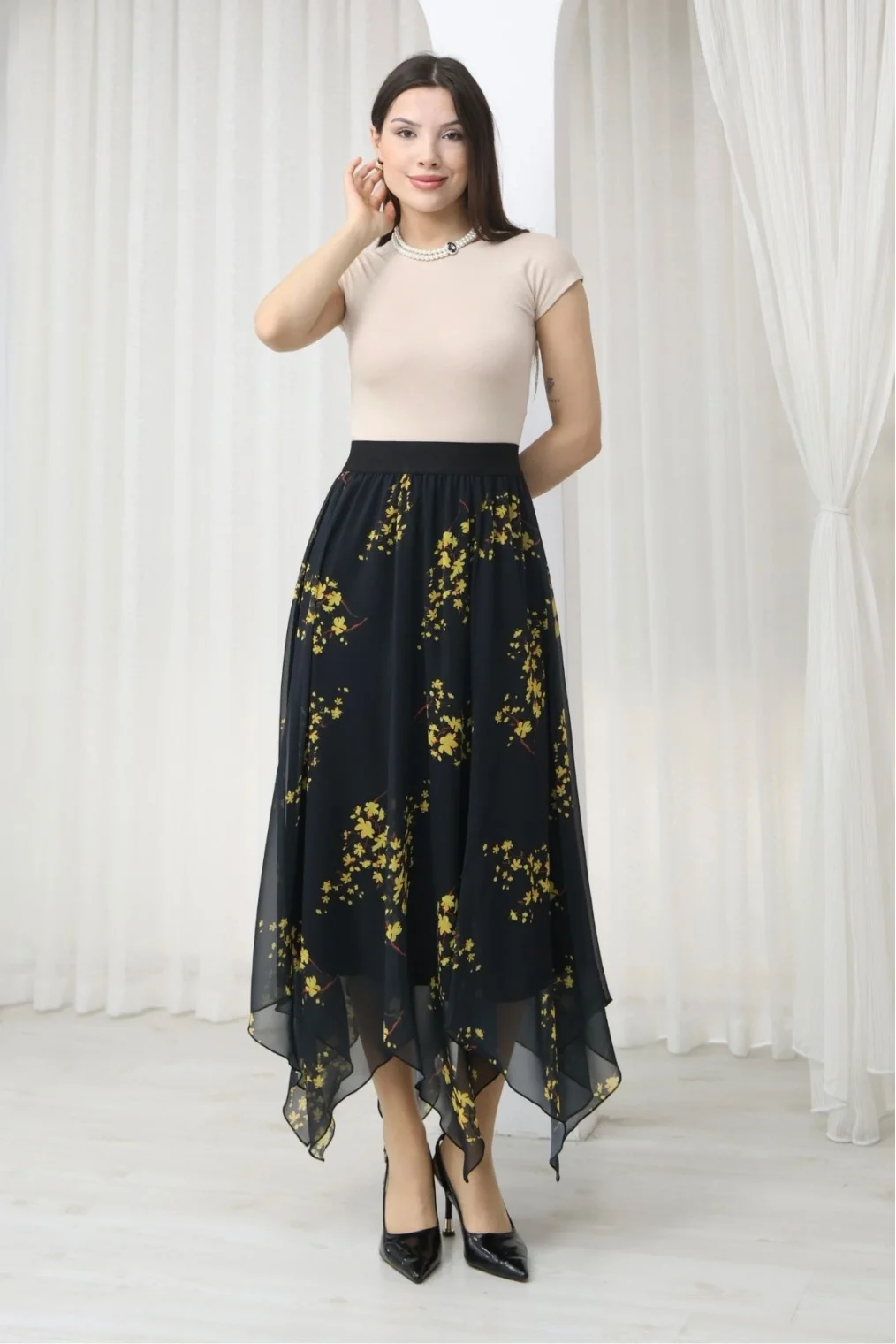 Beli Lastikli Asimetrik Şifon Etek 6071-Siyah / Sarı