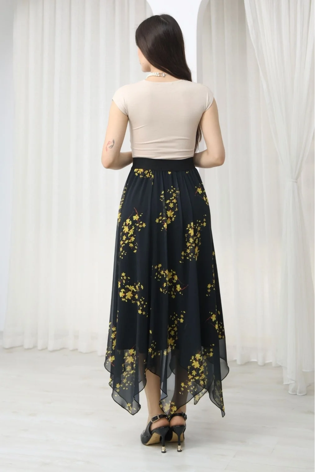 Beli Lastikli Asimetrik Şifon Etek 6071-Siyah / Sarı