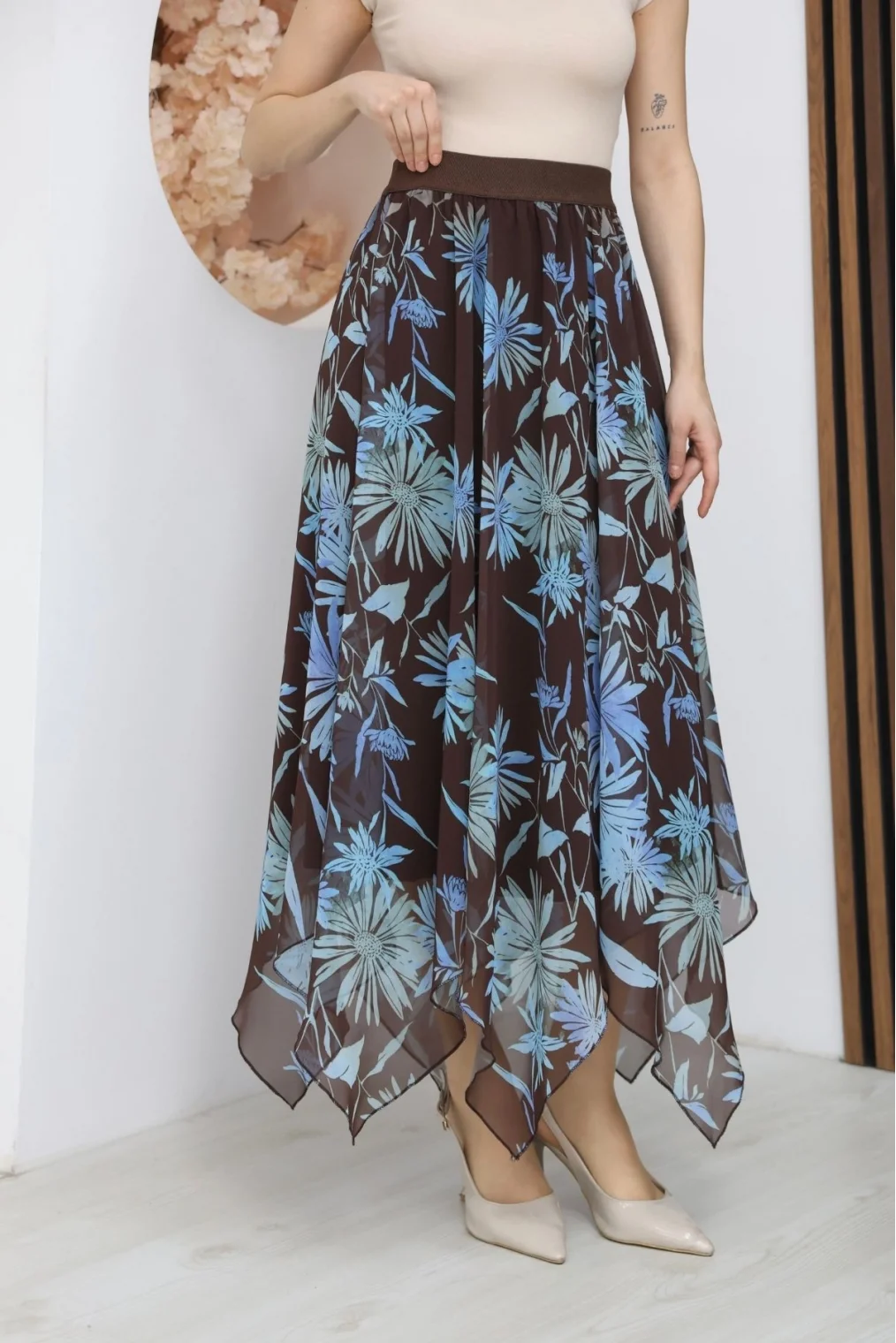 Beli Lastikli Asimetrik Şifon Etek 6071-Kahverengi/ Mavi