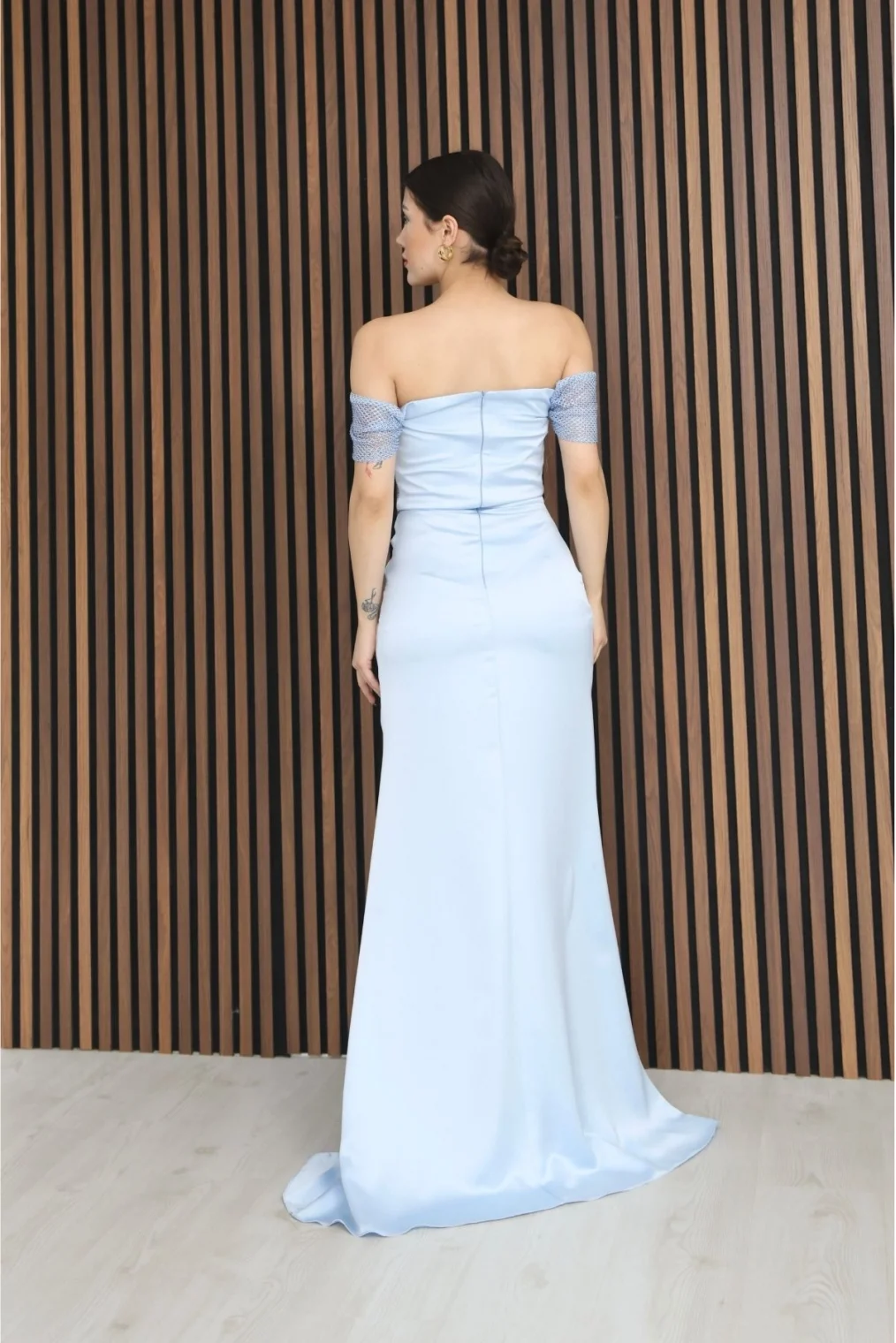 Straplez Yaka File ve Bel Detaylı Saten Abiye Elbise 2368-Bebe Mavisi