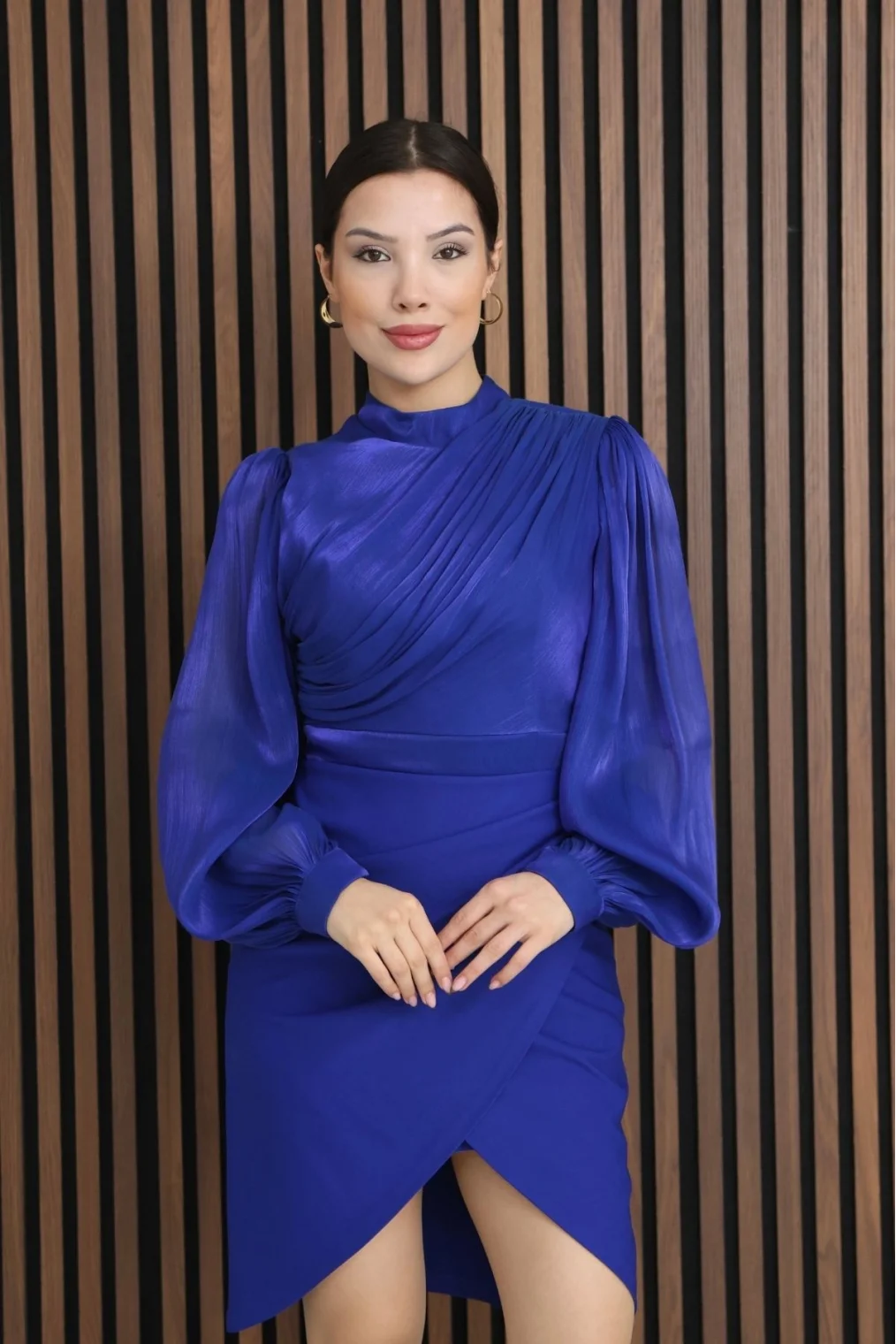 Göğüs Büzgülü Balon Kol Pileli Mini Elbise 2289-Saks