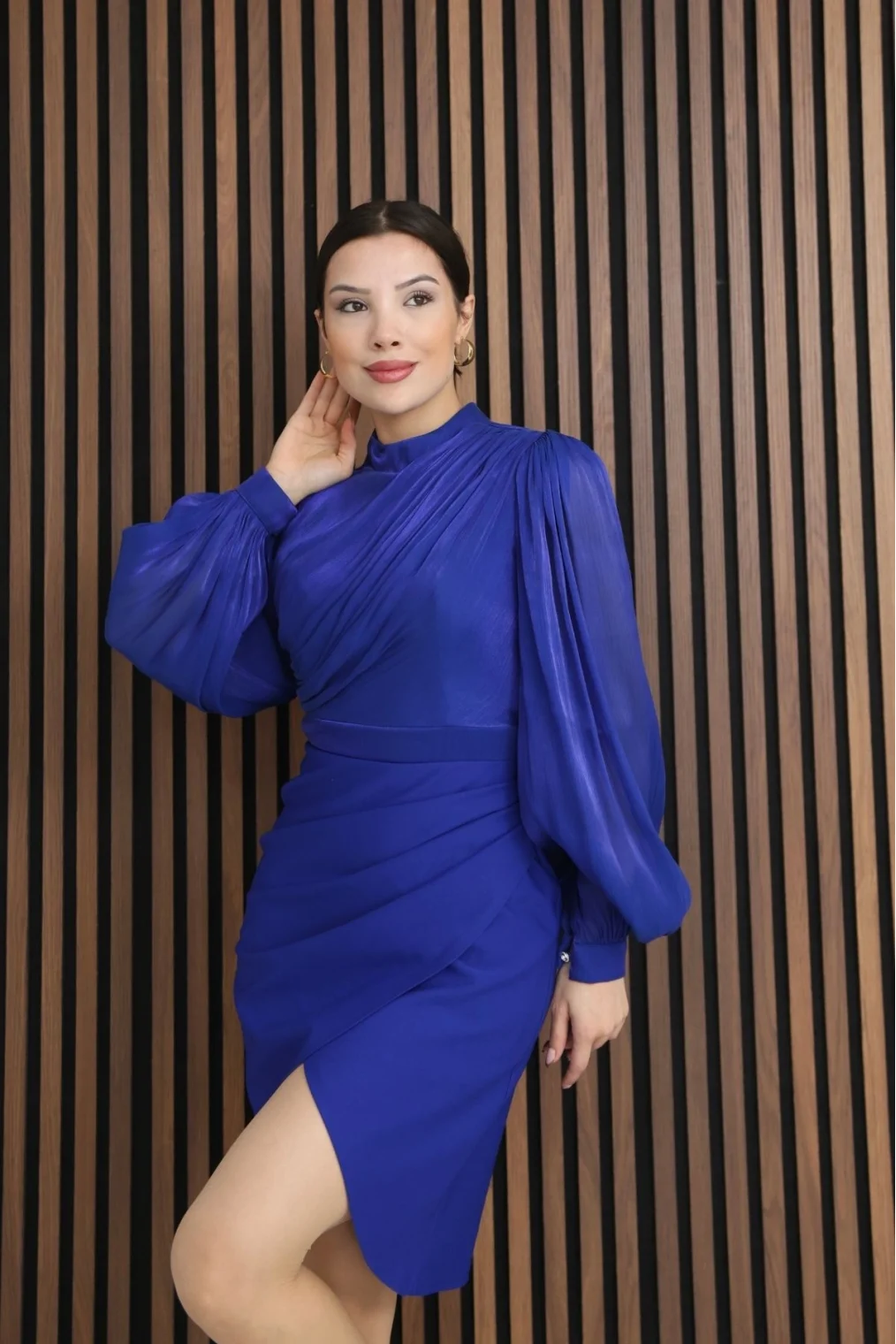 Göğüs Büzgülü Balon Kol Pileli Mini Elbise 2289-Saks