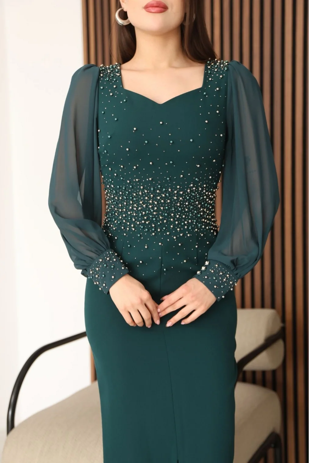 İnci ve Taş Süslemeli Balon Kol Kalem Midi Elbise 2096-Yeşil