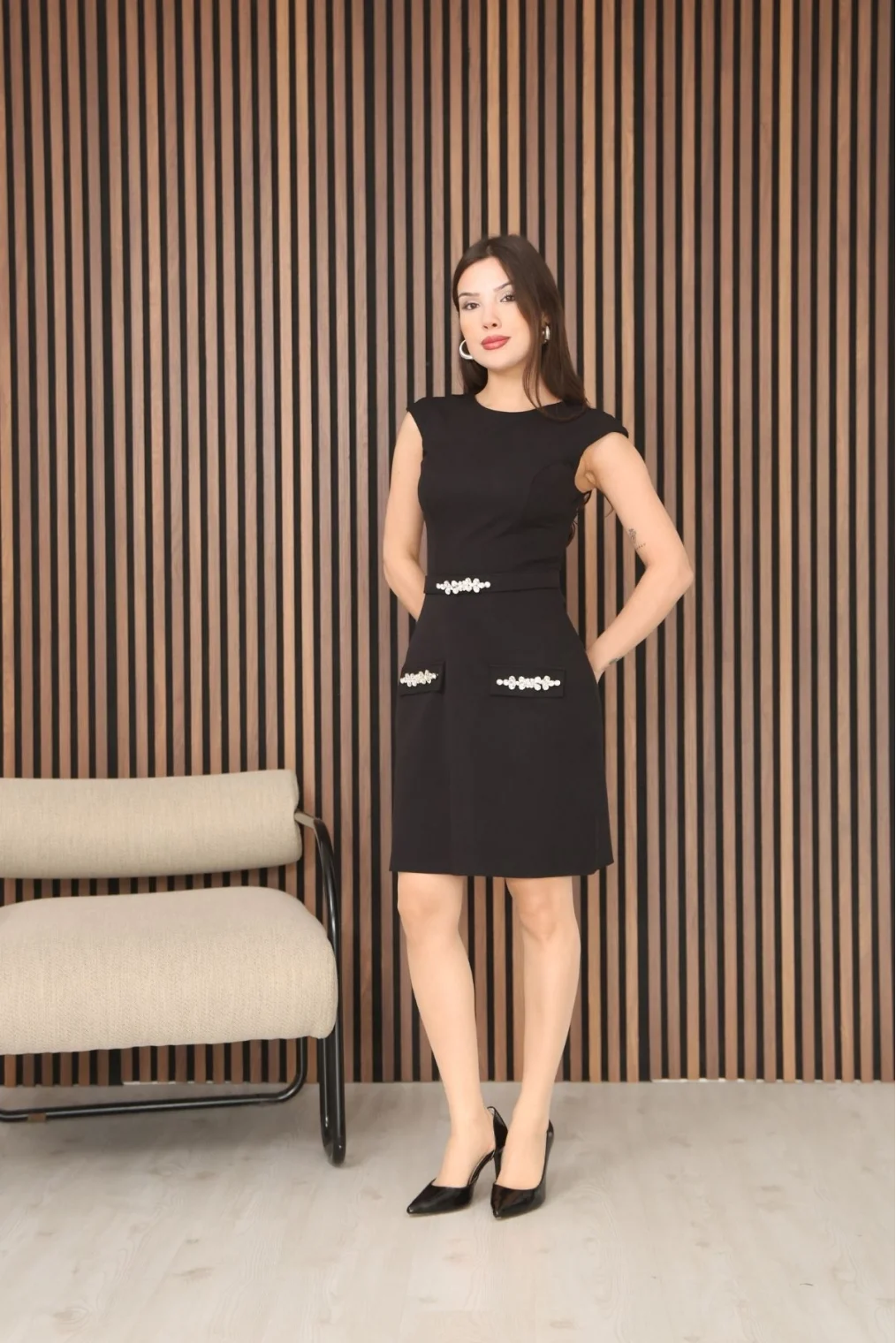 Taş Detaylı Süs Cepli Kemerli Mini Elbise DP5999-Siyah