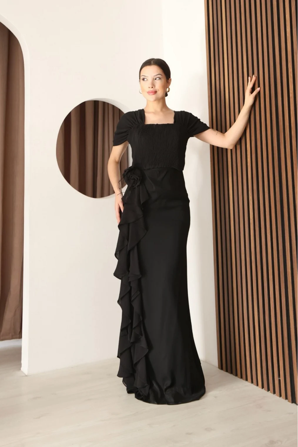 Piliseli ve Şifon Detaylı Uzun Abiye Elbise 2391-Siyah