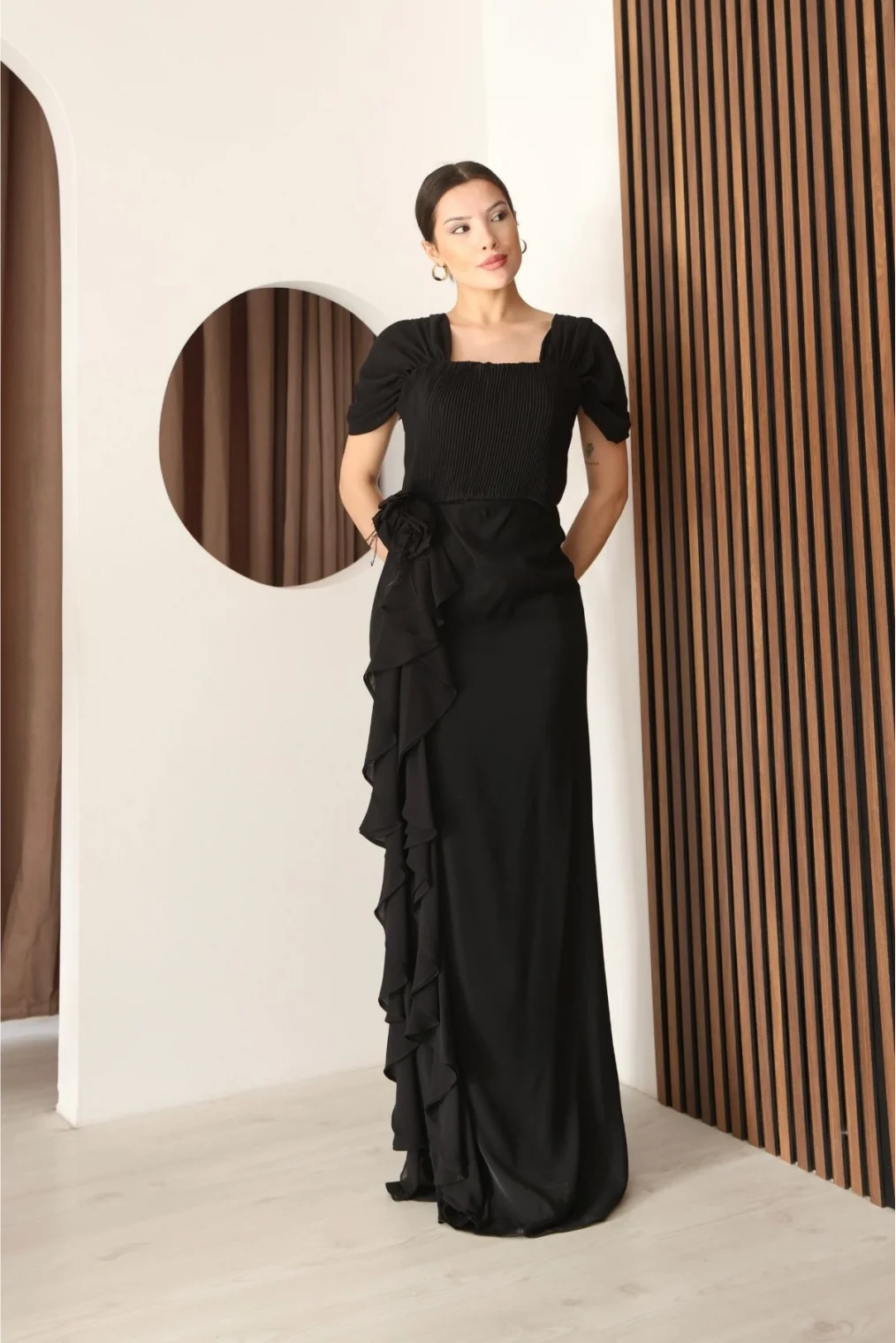 Piliseli ve Şifon Detaylı Uzun Abiye Elbise 2391-Siyah