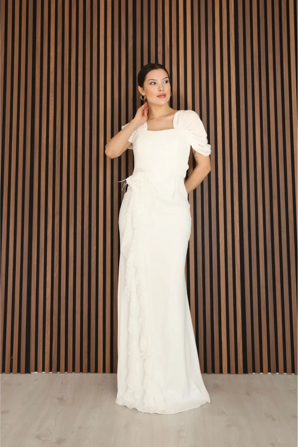 Piliseli ve Şifon Detaylı Uzun Abiye Elbise 2391-Beyaz