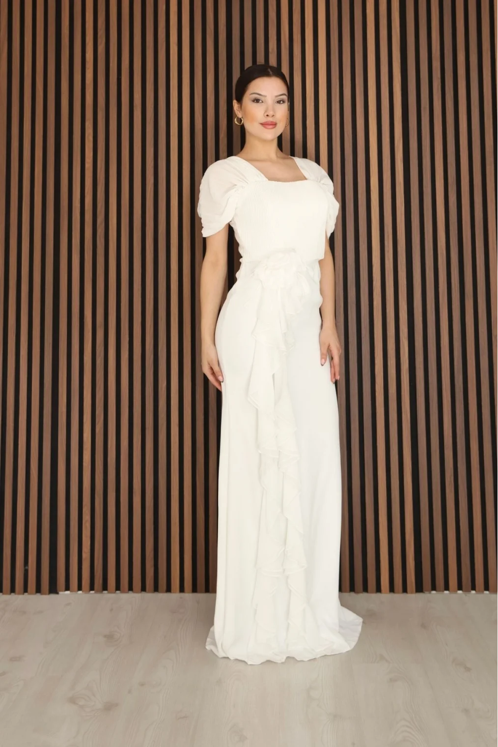 Piliseli ve Şifon Detaylı Uzun Abiye Elbise 2391-Beyaz