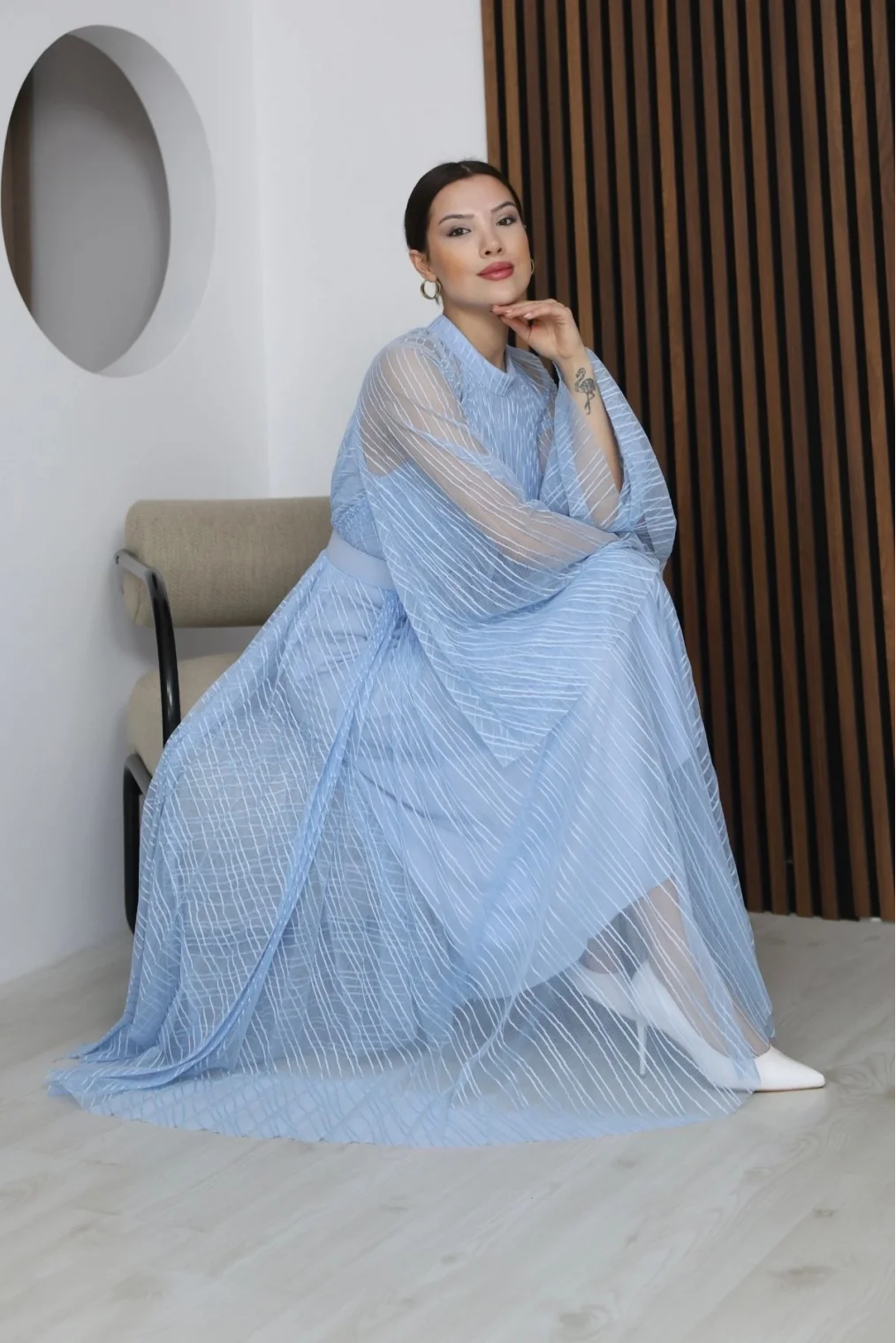 Pilise Detaylı Kemerli Rahat Form Tül Elbise 2305-Bebe Mavisi