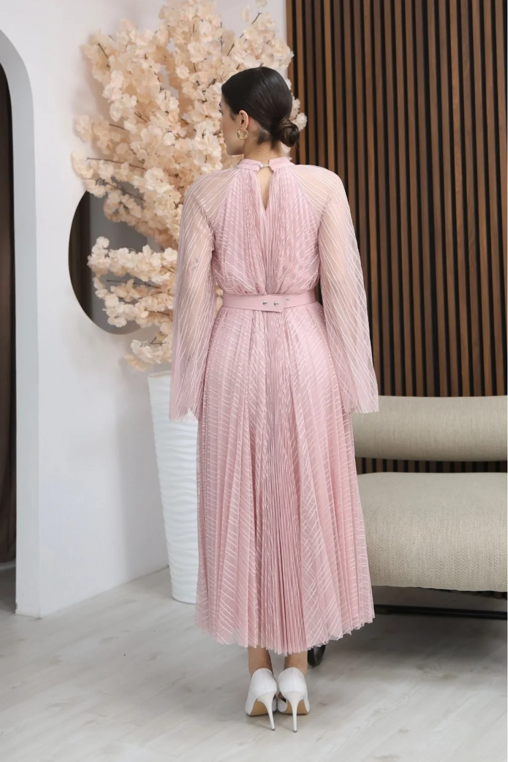 Pilise Detaylı Kemerli Rahat Form Tül Elbise 2305-Pudra