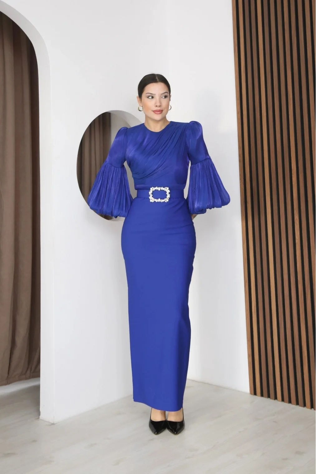 Göğüs Büzgü Detaylı Balon Kol Kalem Midi Elbise 2293-Saks