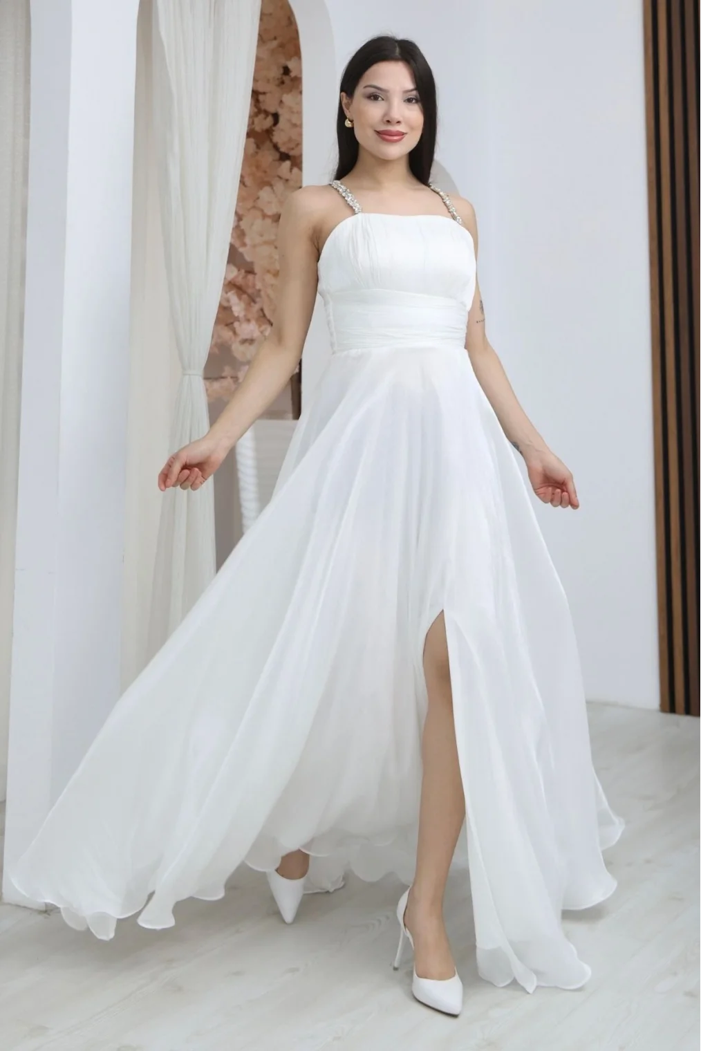 Taş Askılı Büzgü Detaylı Yırtmaçlı Abiye Elbise 2365-Beyaz