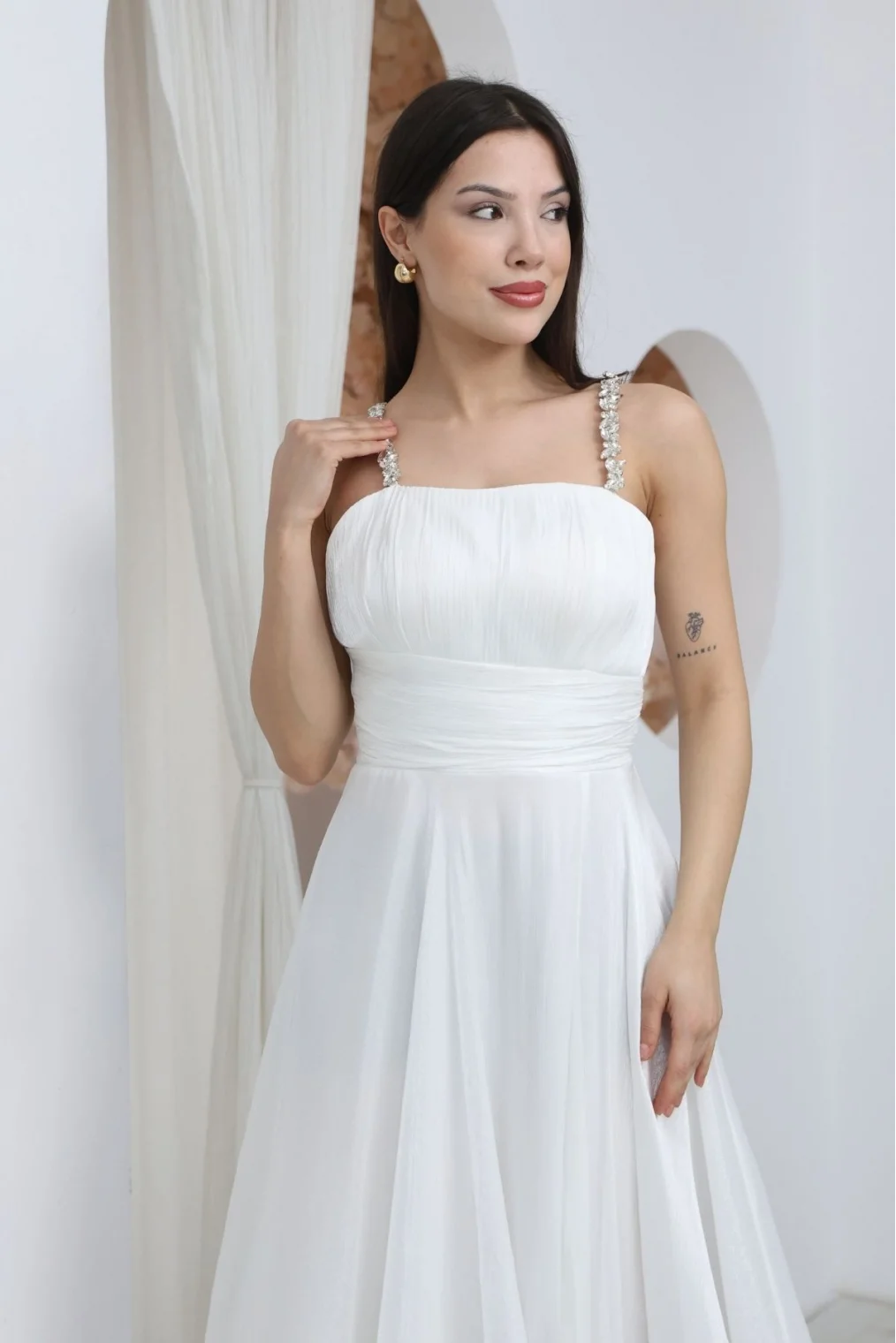 Taş Askılı Büzgü Detaylı Yırtmaçlı Abiye Elbise 2365-Beyaz