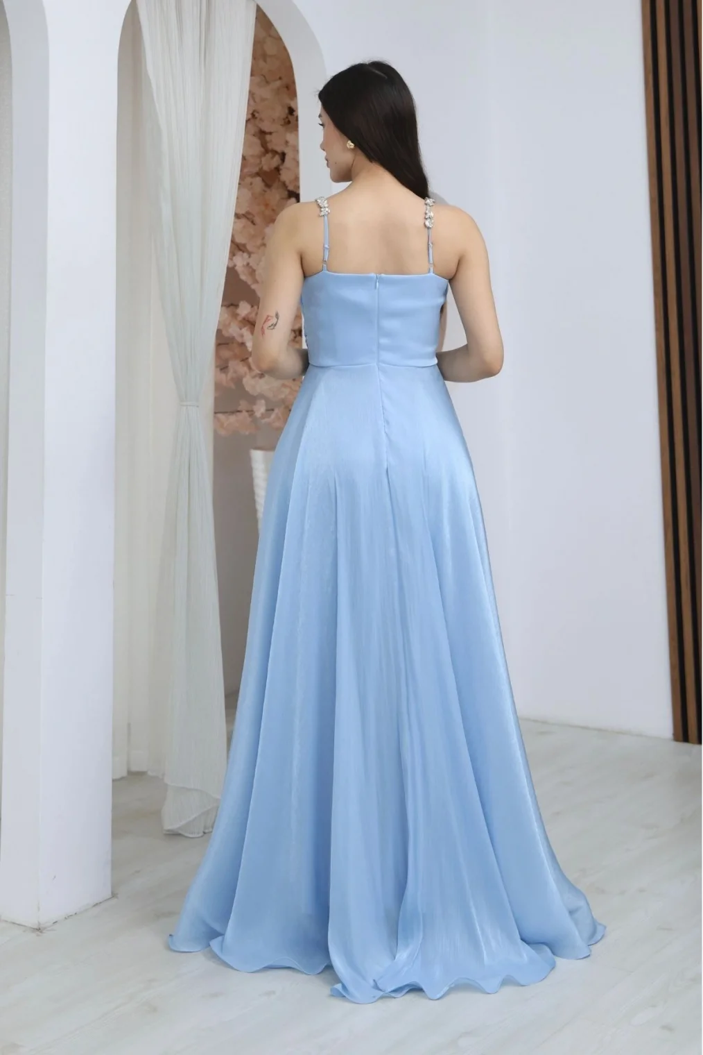 Taş Askılı Büzgü Detaylı Yırtmaçlı Abiye Elbise 2365-Bebe Mavisi