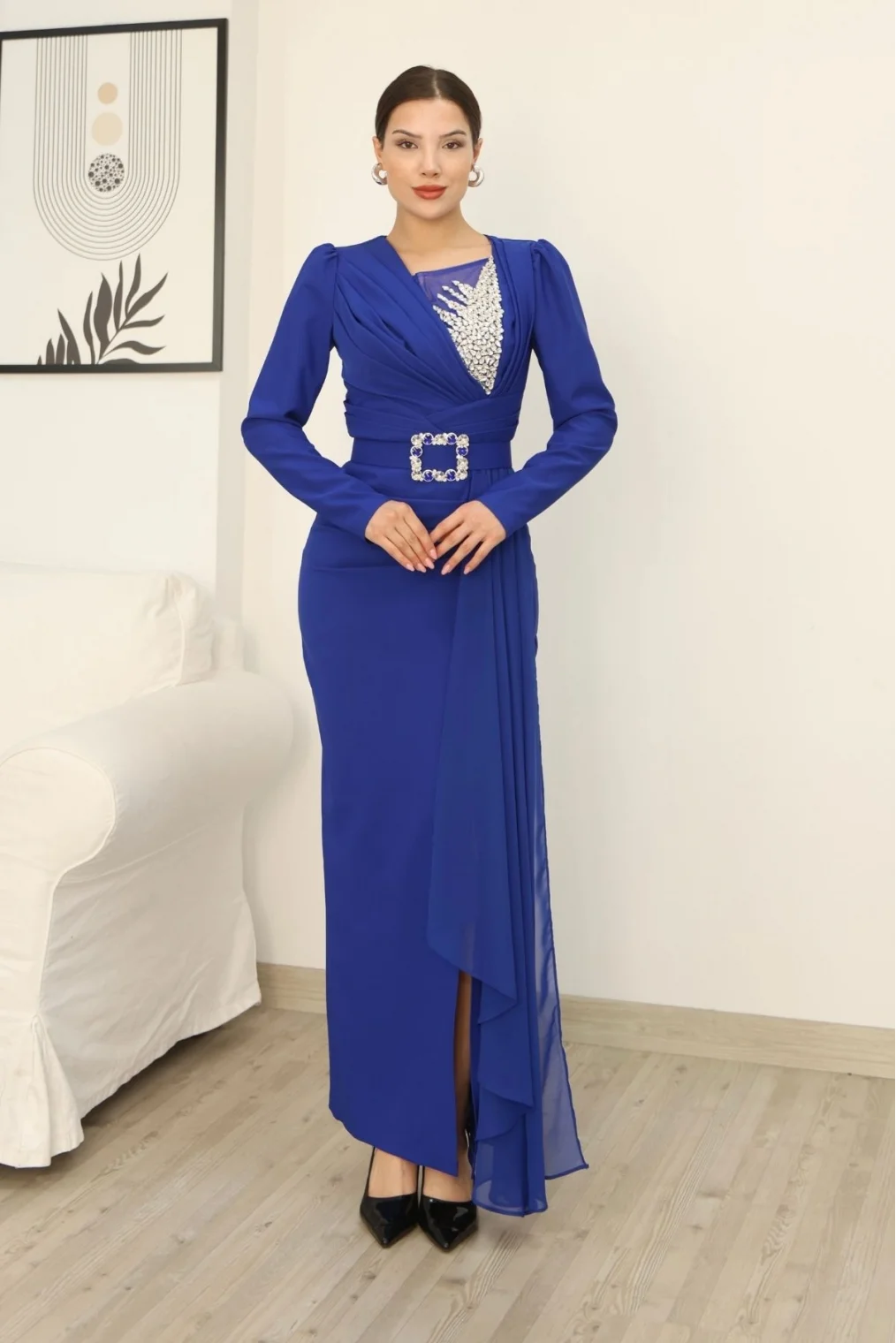 Taş İşlemeli ve Pile Detaylı Pelerinli Abiye Elbise 2312-Saks