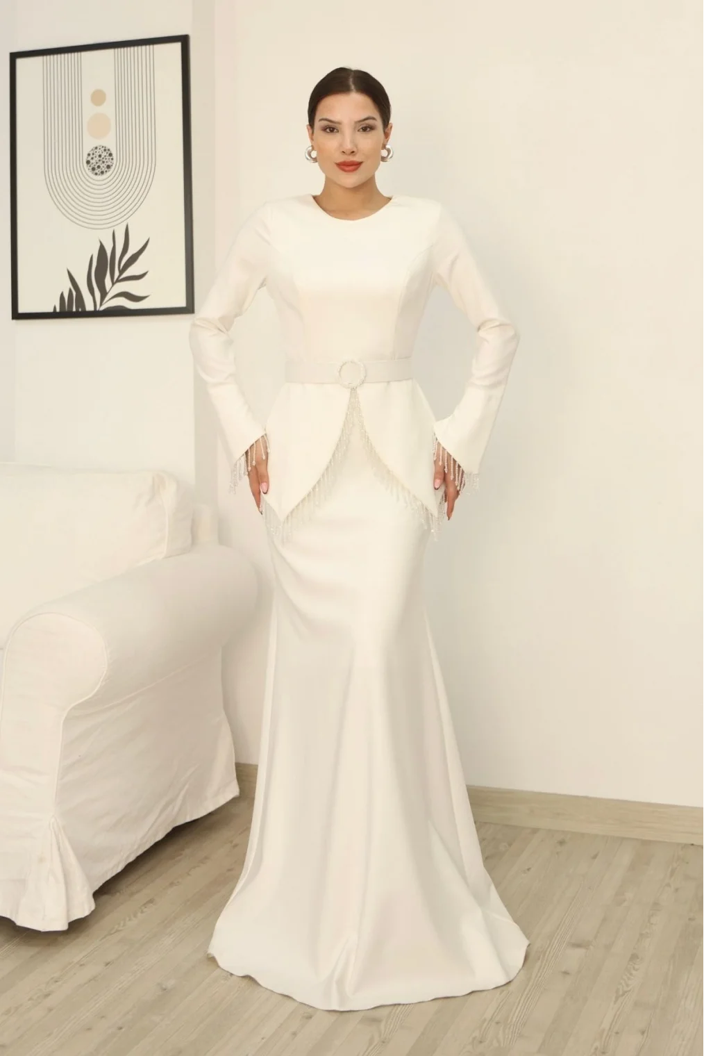 Boncuk Detaylı Kemerli Abiye Elbise 2302-Beyaz