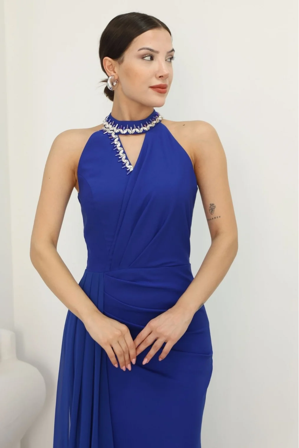 Taş Detaylı Pileli Abiye Elbise 2341-Saks