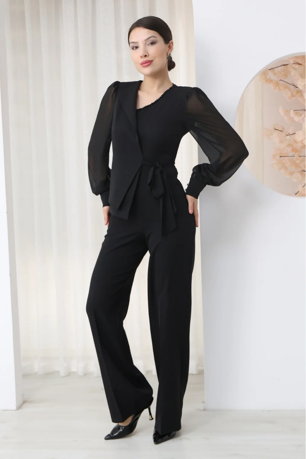 Nursel Ergin Bağlama Detaylı Asimetrik Yaka Tulum 6043-Siyah