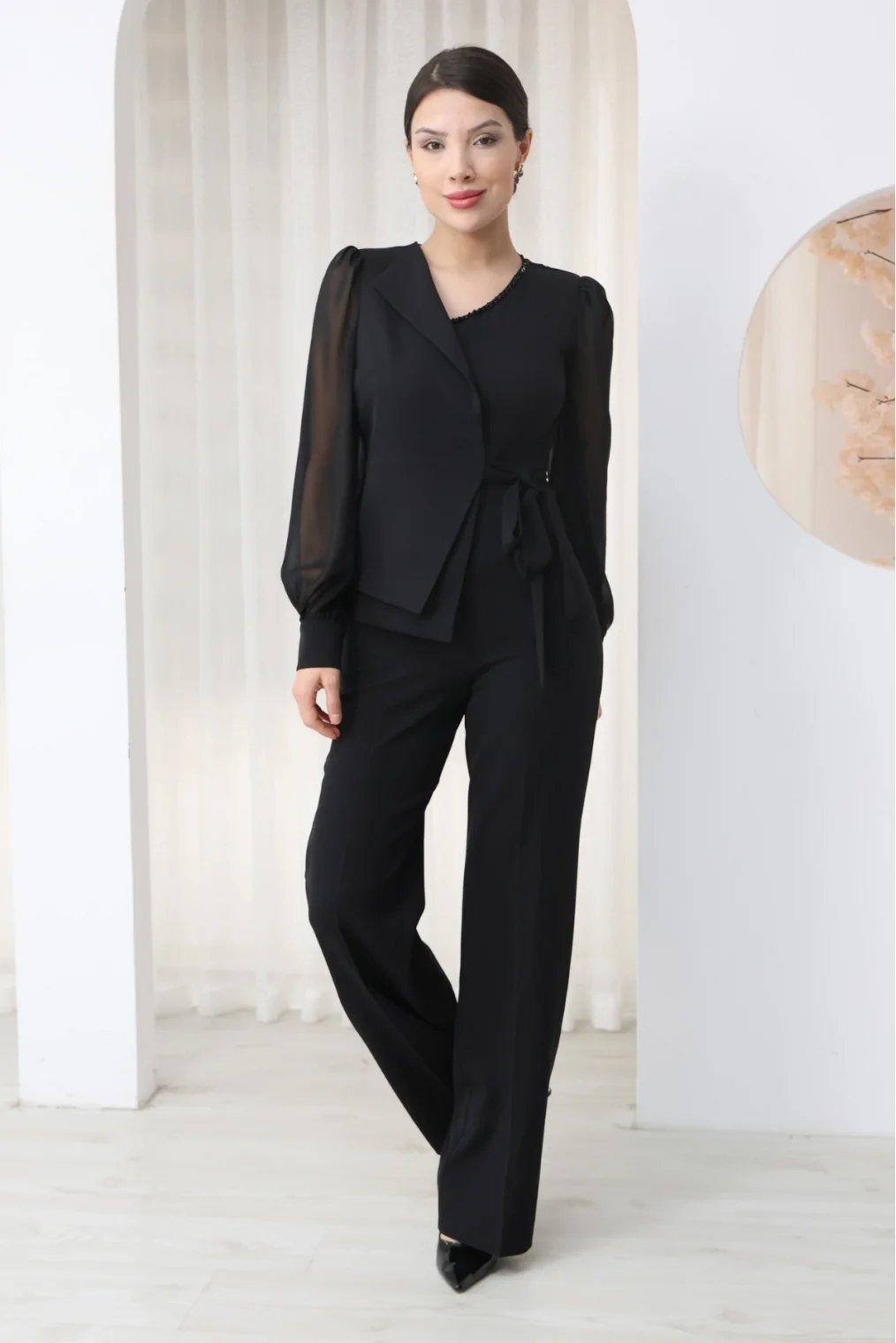 Nursel Ergin Bağlama Detaylı Asimetrik Yaka Tulum 6043-Siyah